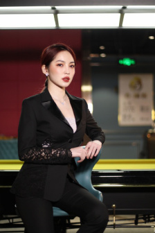 年轻的后妈